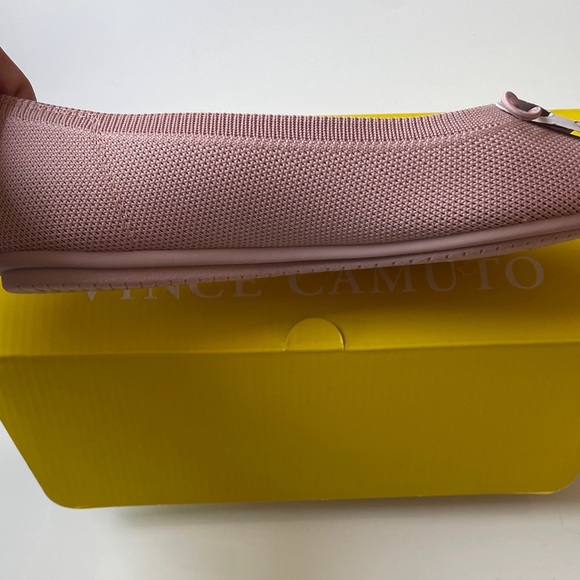 NEW IN BOX - Vince Camuto Flanna Ballet Flats Shoes Size 8.5 - $113 CAD Retail! - Picture 5 of 10